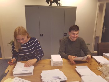 Foto versturen lezing uitnodiging